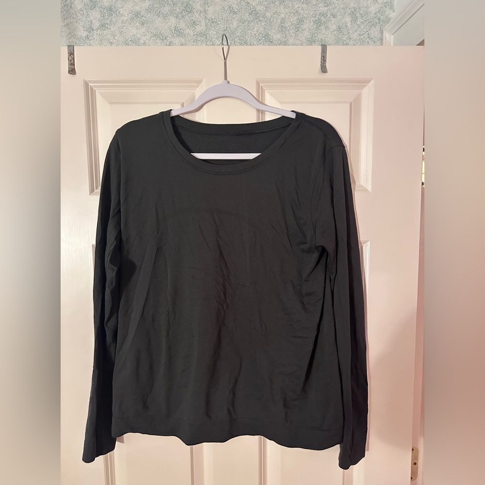 Black Lululemon Long Sleeve Shirt